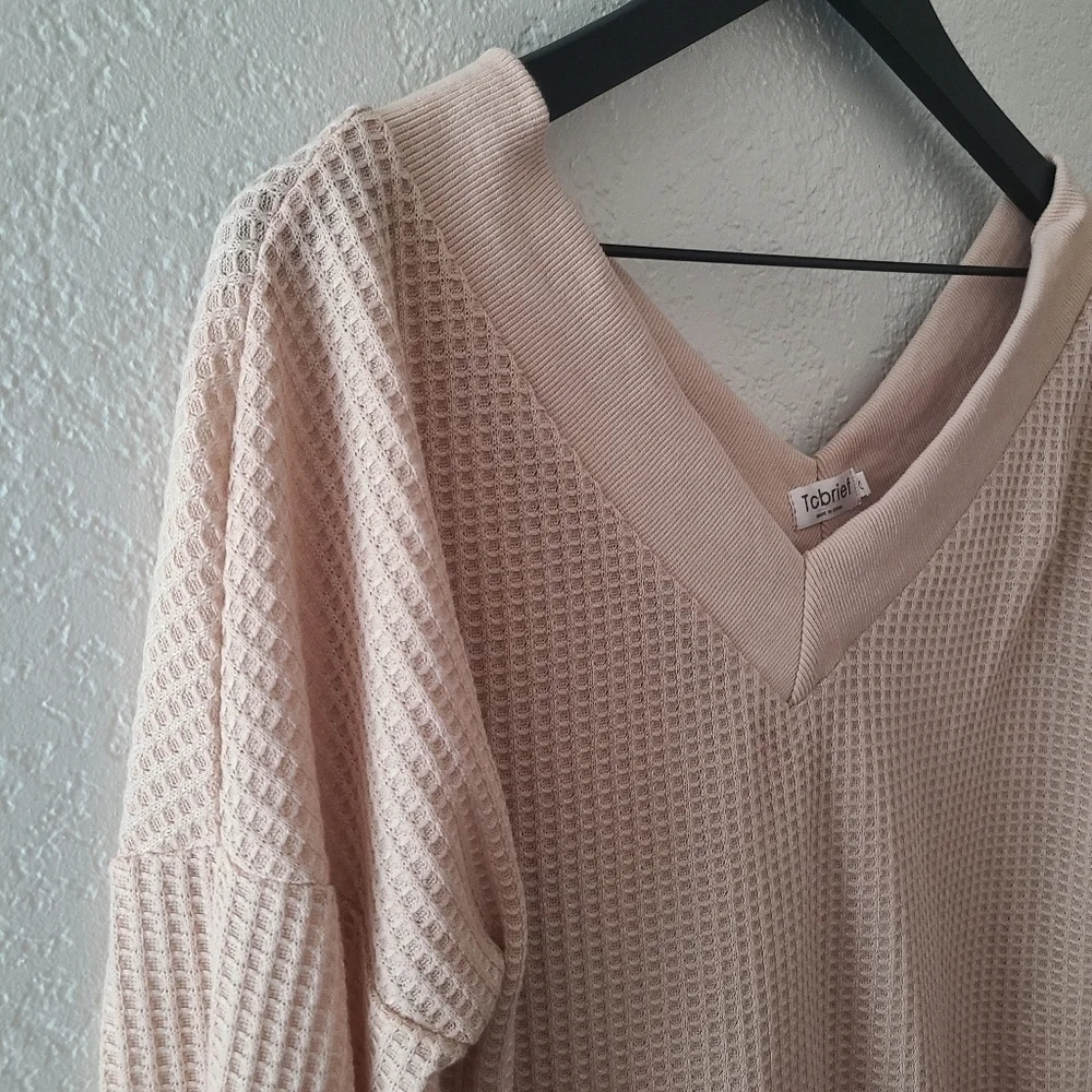 Women Small Shell Pink Romantic V-Neck Waffle Knit Off Shoulder Long Sleeve EUC